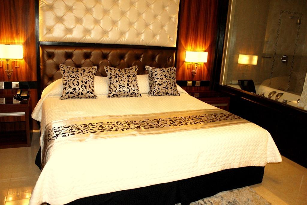 Central Park Tower Resort Angeles Pokoj fotografie
