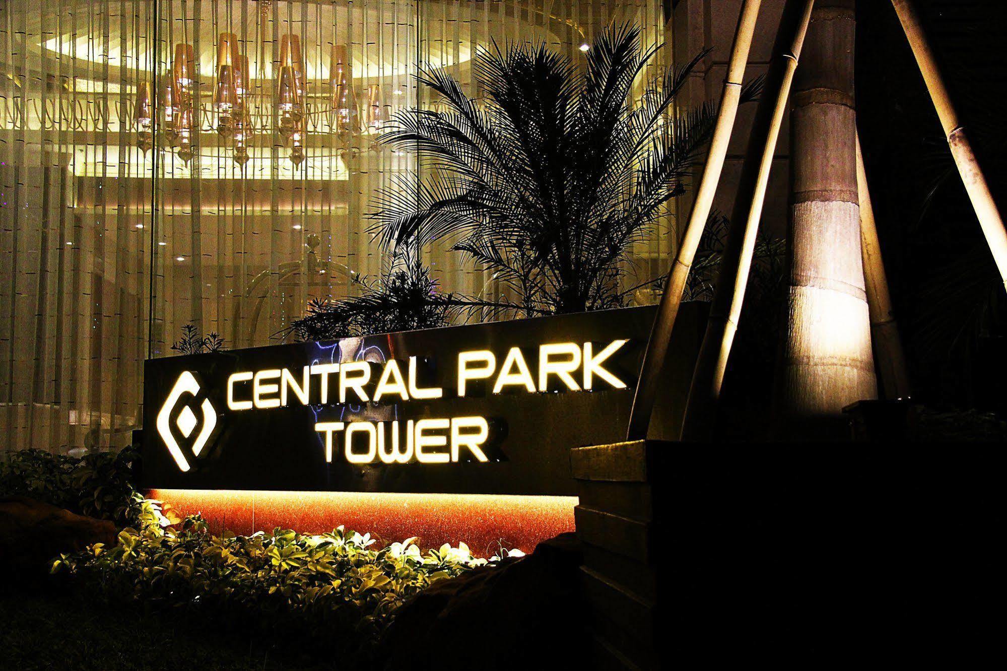 Central Park Tower Resort Angeles Exteriér fotografie
